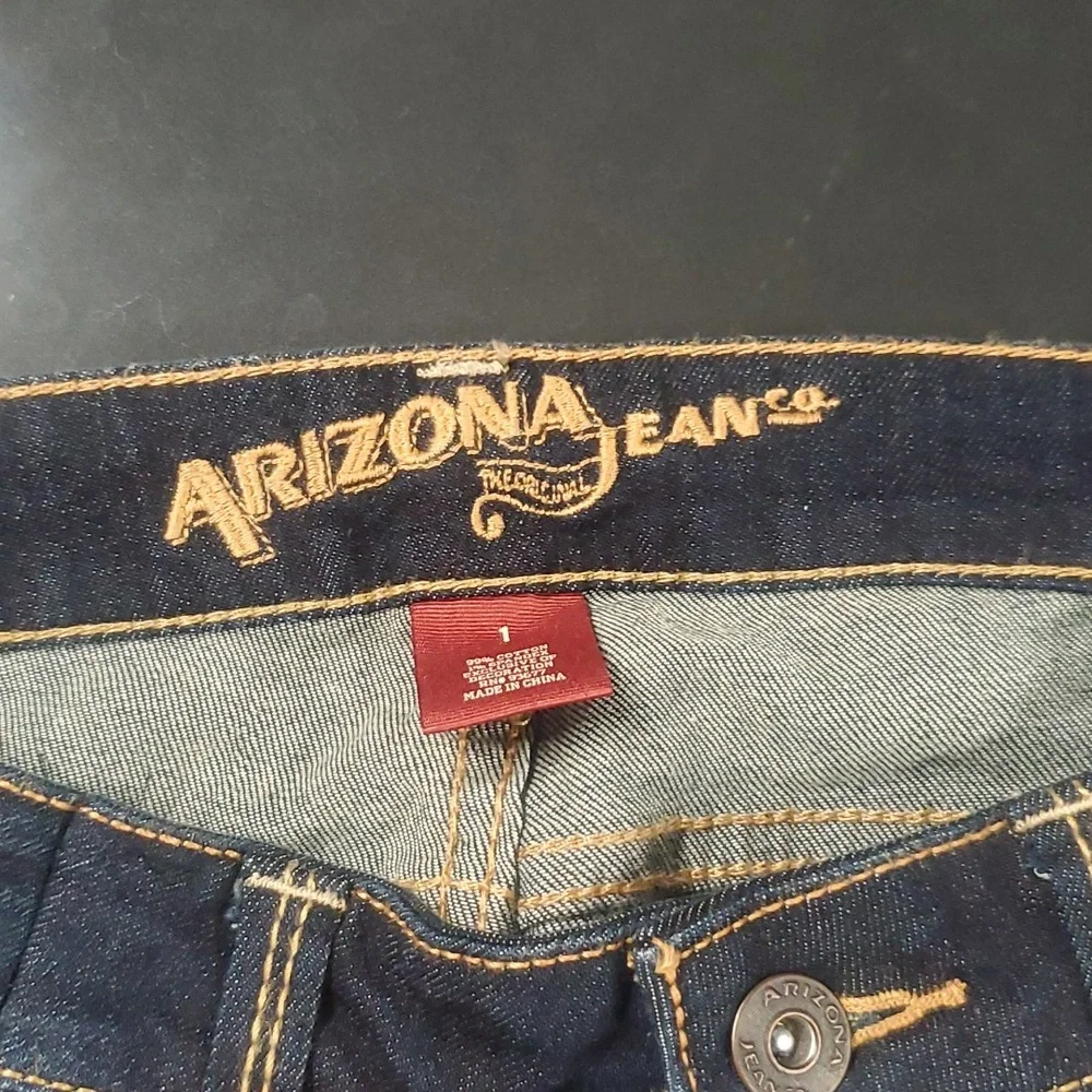 Jeans - Picture 2 of 3